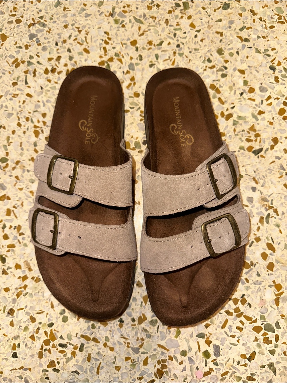 NWT MOUNTAIN SOLE women’s sandals Size 9